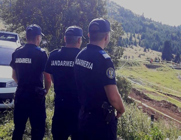 Peste 100 de jandarmi harghiteni, prezenţi zilnic, în weekend, la manifestările culturale, sportive şi religioase