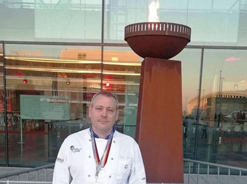 Un cofetar din Sfântu Gheorghe, medaliat cu argint la Olimpiada Culinară de la Stuttgart