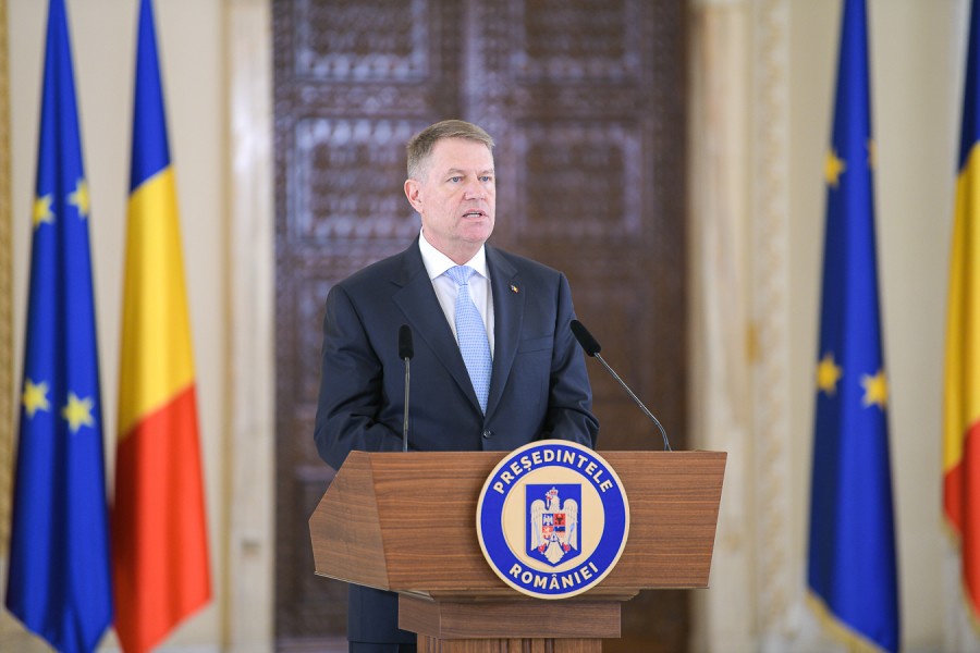 Președintele cheamă mâine partidele la consultări