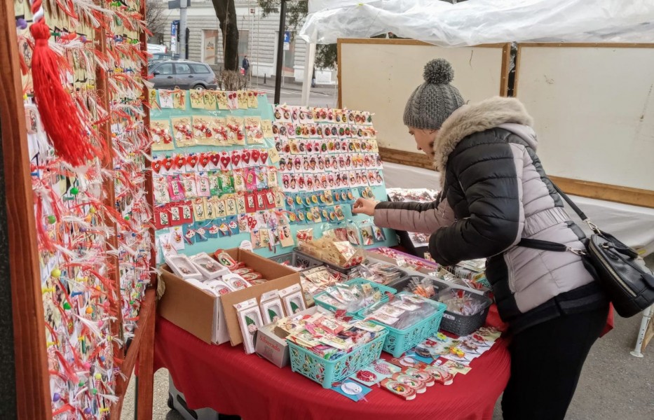 Mureșenii sunt chemați să-și doneze mărțișoarele vechi