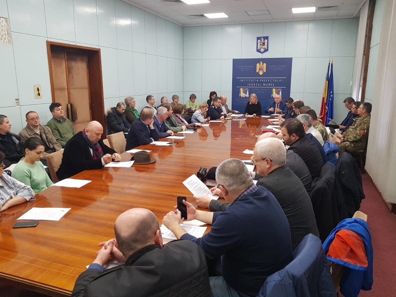 Prefectul județului Mureș solicită dezinfectanți în locațiile care au program cu publicul și mijloacele de transport Prefectul județului Mureș solicită dezinfectanți în locațiile care au program cu publicul și mijloacele de transport