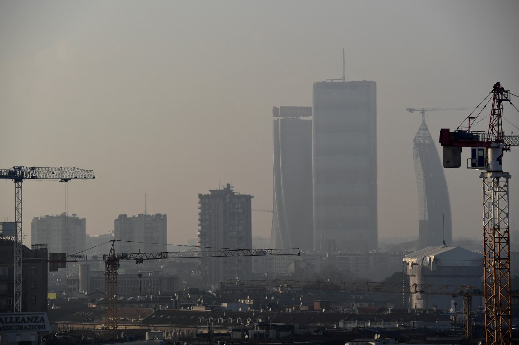 Peste o mie de copii mor prematur în Europa din cauza nivelului de poluare a aerului (studiu EEA)