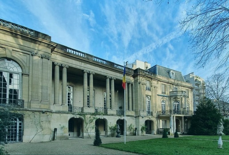 Șapte persoane de la Ambasada României în Franța au fost testate pozitiv cu COVID-19