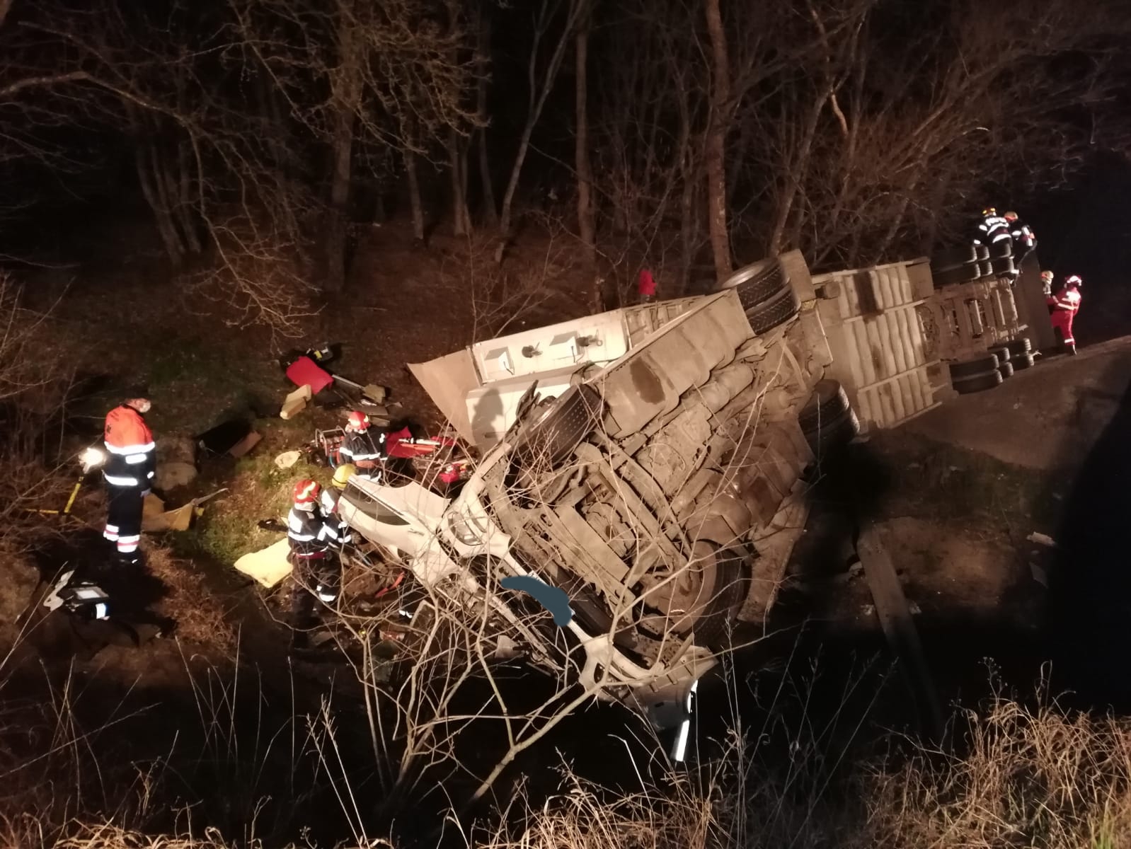 Un mort şi un rănit, în urma unui accident la Hetiur Un mort şi un rănit, în urma unui accident la Hetiur