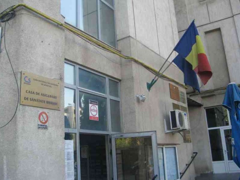 DSP Braşov a amendat şcoala şi firma de catering după cazurile de toxiinfecţie alimentară la elevi