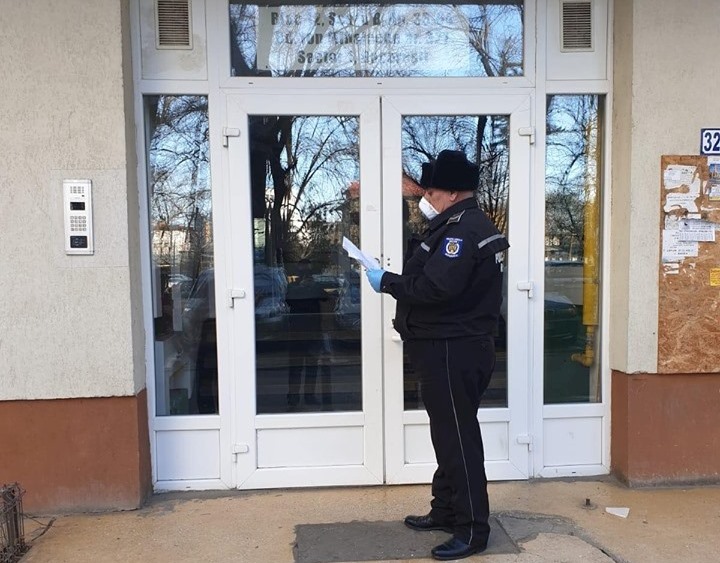 Poliţiştii au verificat în ultimele 24 de ore peste 30.000 de persoane cu privire la respectarea măsurilor de izolare sau carantină