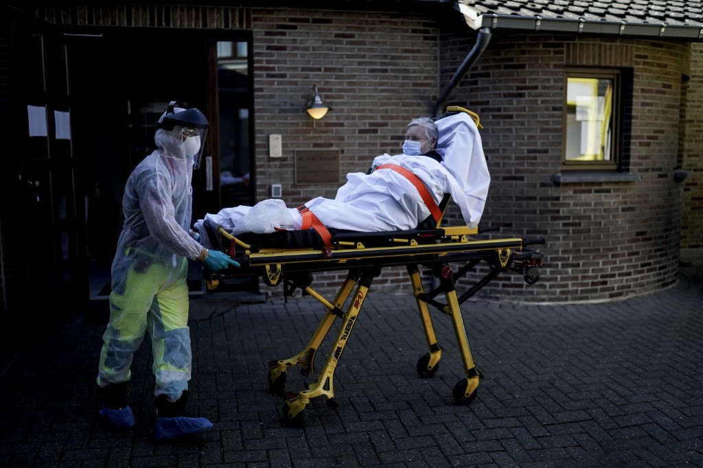Numărul cazurilor de îmbolnăvire cu COVID-19 în Germania, în scădere Numărul cazurilor de îmbolnăvire cu COVID-19 în Germania, în scădere