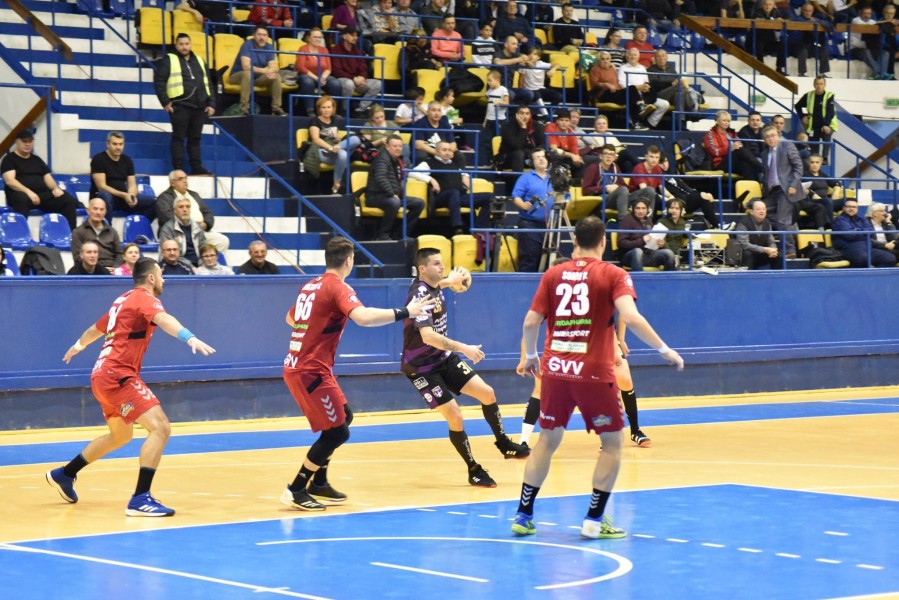 Meciurile de handbal se reiau la finele lunii mai