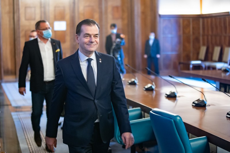 Premierul a ajuns, în această dimineaţă, la Ministerul Afacerilor Interne