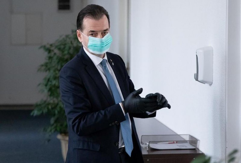 Orban, despre purtarea măştilor: Nu poţi să impui obligativitate cât timp nu sunt accesibile pentru cetăţeni