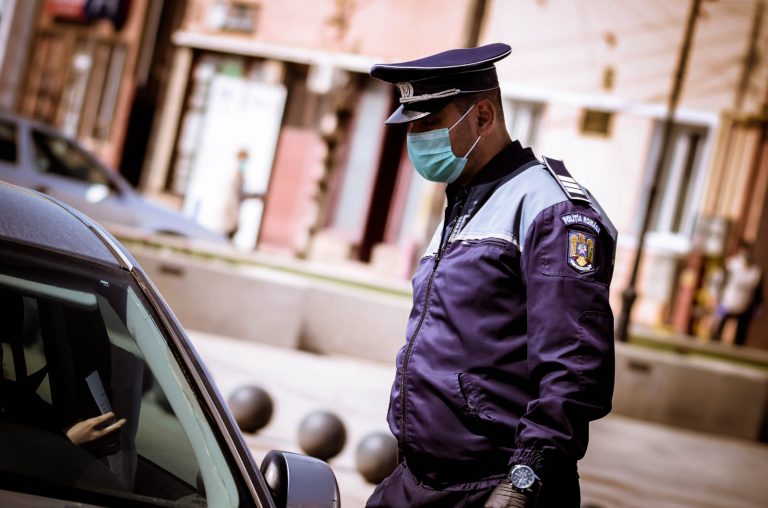 Un brașovean s-a ales cu dosar penal după ce a condus o motocicletă neînmatriculată și fără să dețină permis de conducere.