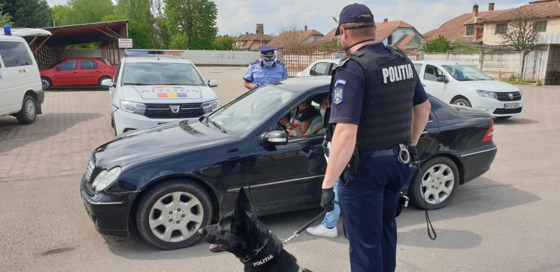 Numărul persoanelor care au încălcat restricțiile a scăzut la 3700, în ultimele 24 de ore