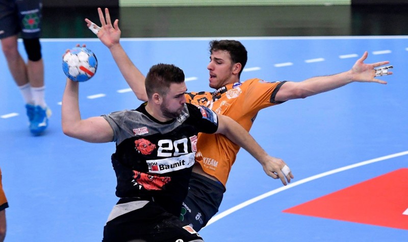 Pivotul harghitean Szasz Andras revine la Dinamo