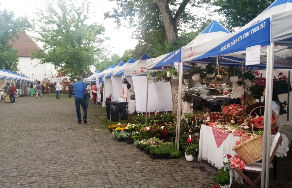 Târgul Cetăţii aduce de 8 ani bunătăţi târgumureşenilor