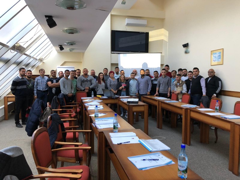 Persoanele sărace din comuna Sânpaul sunt învățate să facă afaceri