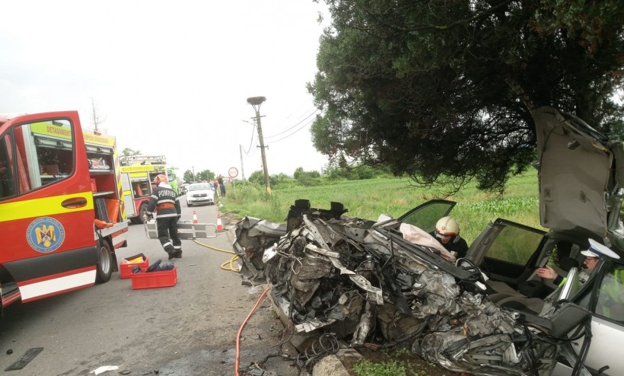 Grav accident rutier în Mureș. La fața locului a fost solicitat elicopterul SMURD