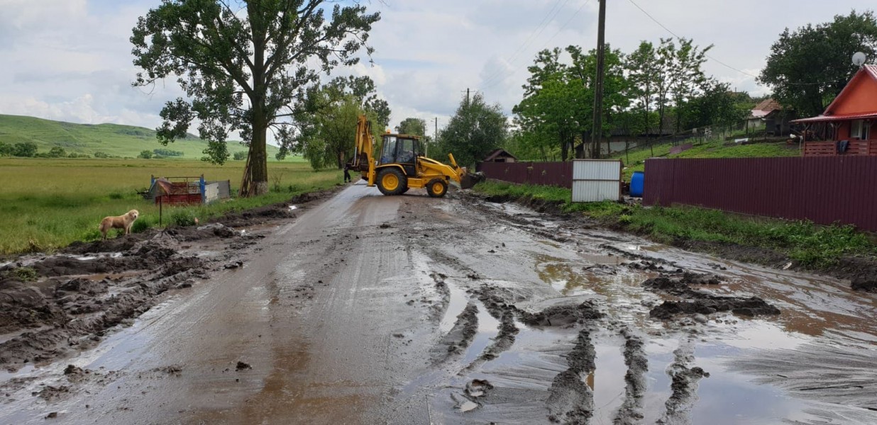 Vremea nefavorabilă a creat probleme în județele Mureș și Harghita