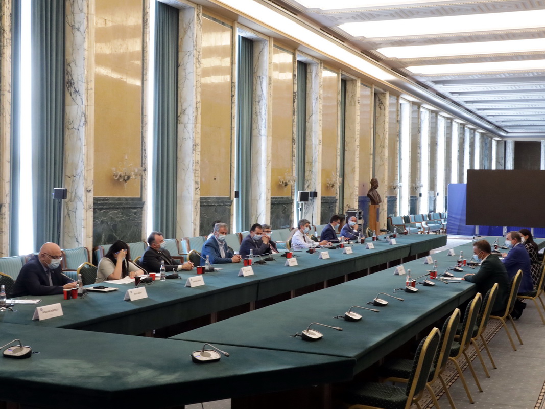 Reprezentanţii Guvernului şi cei ai industriei HoReCa vor elabora împreună un set de reguli de protecţie sanitară Reprezentanţii Guvernului şi cei ai industriei HoReCa vor elabora împreună un set de reguli de protecţie sanitară