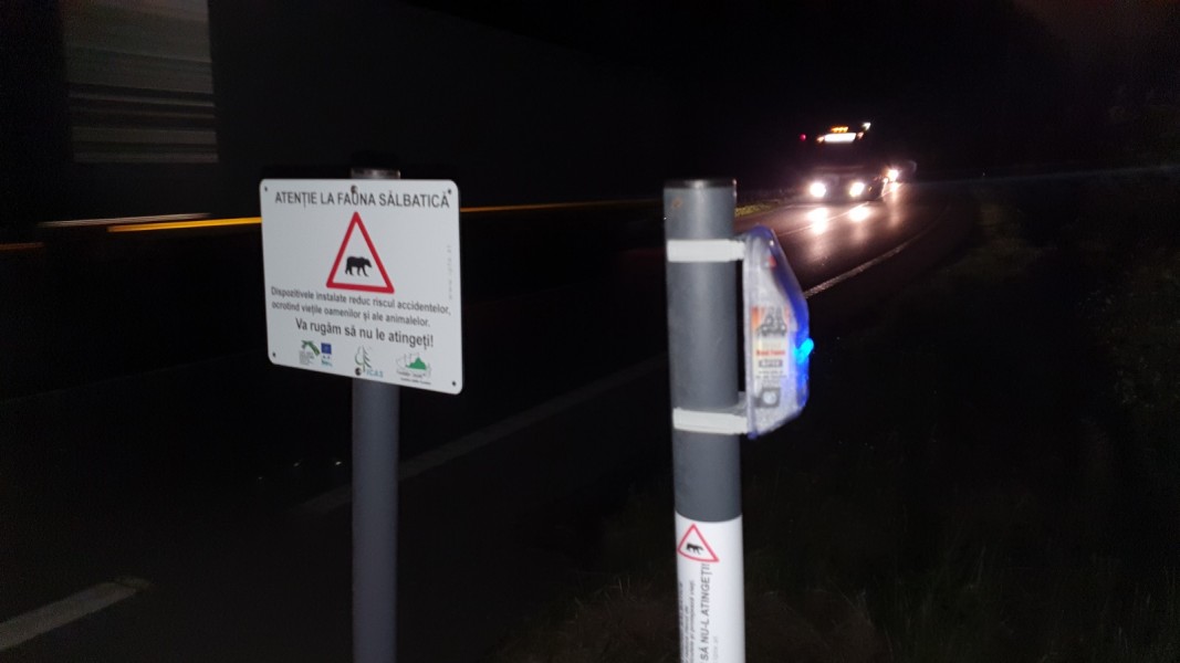 Zeci de dispozitive acustice şi luminoase au fost montate pe Drumul Naţional 1 Zeci de dispozitive acustice şi luminoase au fost montate pe Drumul Naţional 1
