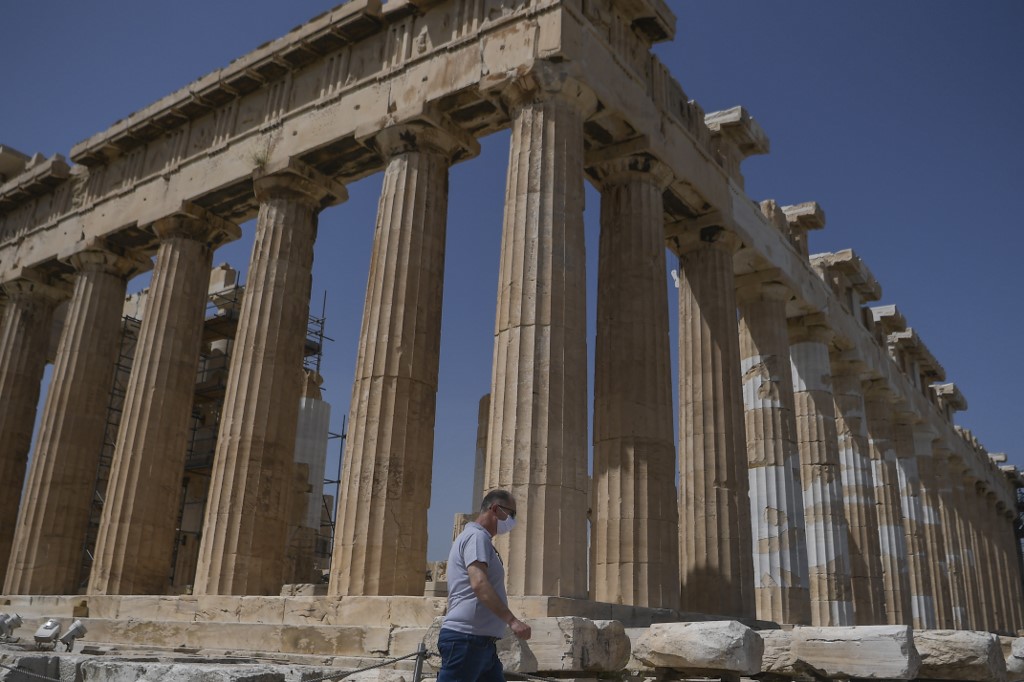 Platforma electronică pentru înregistrarea călătoriilor în Grecia este suspendată până marţi