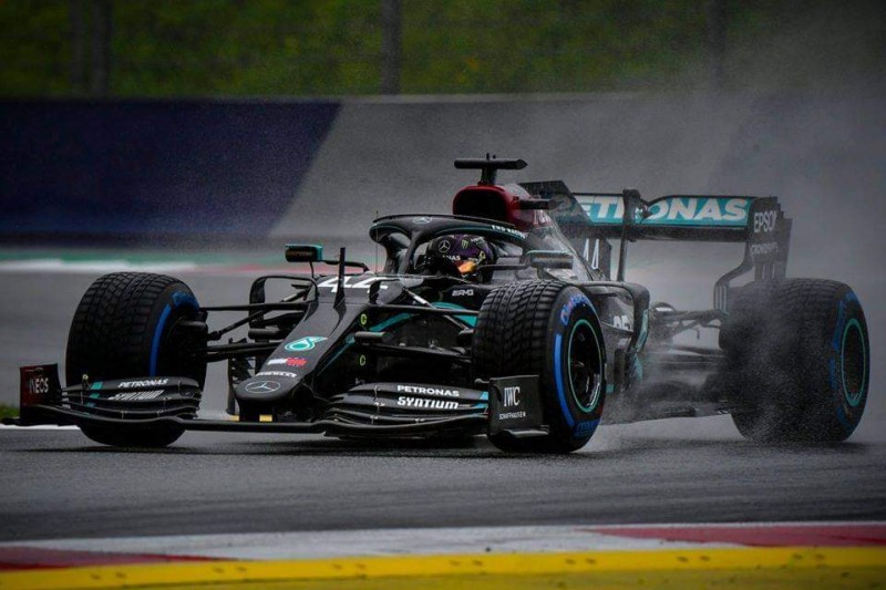 Lewis Hamilton a câștigat Marele Premiu al Stiriei