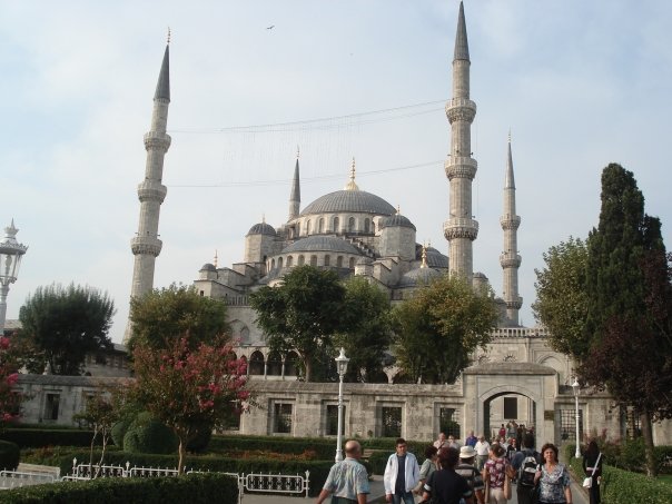 Turiştii români pot călători din nou în Turcia, fără a intra în izolare