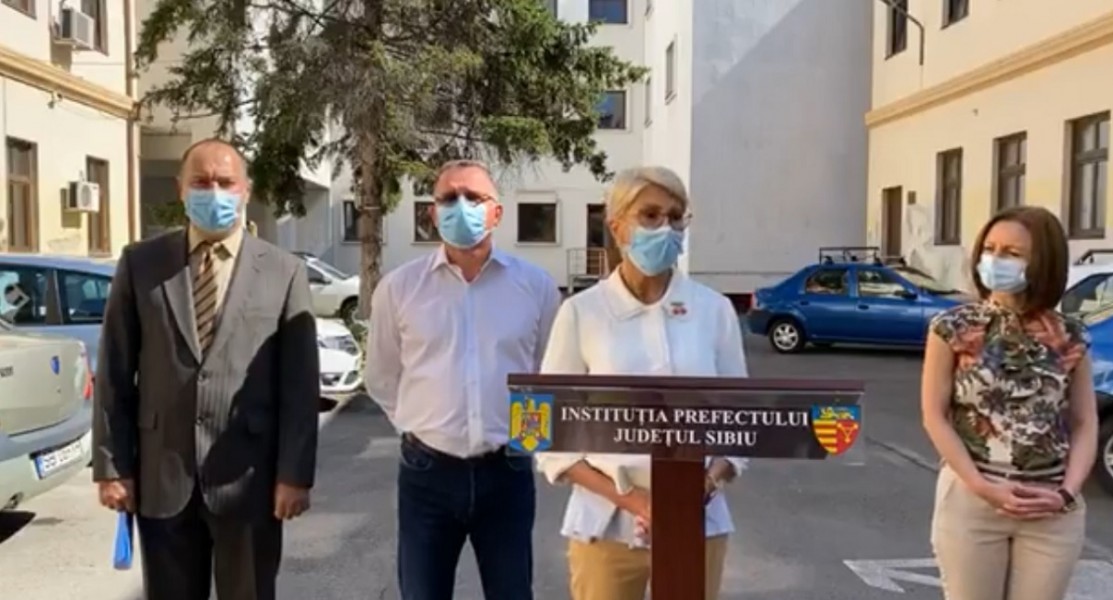 Inspectoratele şcolare şi autorităţile locale vor asigura în fiecare şcoală un stoc minim de măşti Inspectoratele şcolare şi autorităţile locale vor asigura în fiecare şcoală un stoc minim de măşti