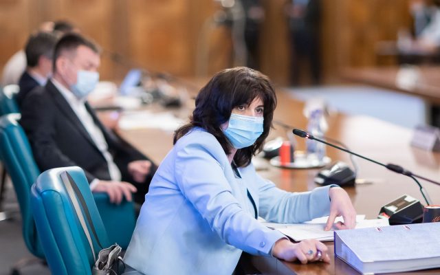 Monica Anisie: Toate cadrele didactice vor avea pregătirea necesară pentru desfășurarea orelor în mediul online