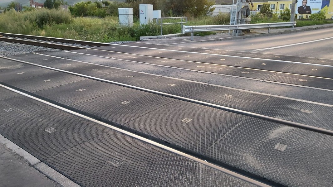 Primăria Târgu Mureș anunță restricţii în zona trecerii la nivel cu calea ferată de pe Strada Libertăţii