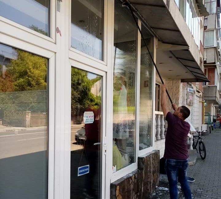 Pandemia de coronavirus a readus în atenția publicului afacerile de curățenie