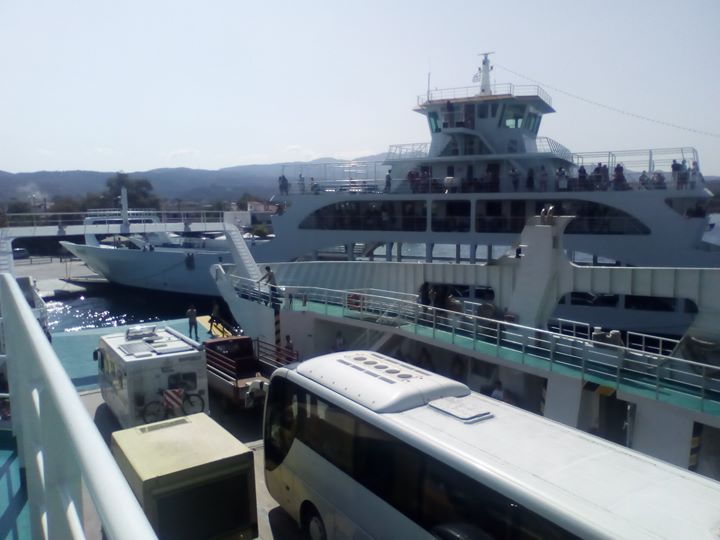Români blocaţi în Grecia şi Bulgaria cer ajutorul MAE