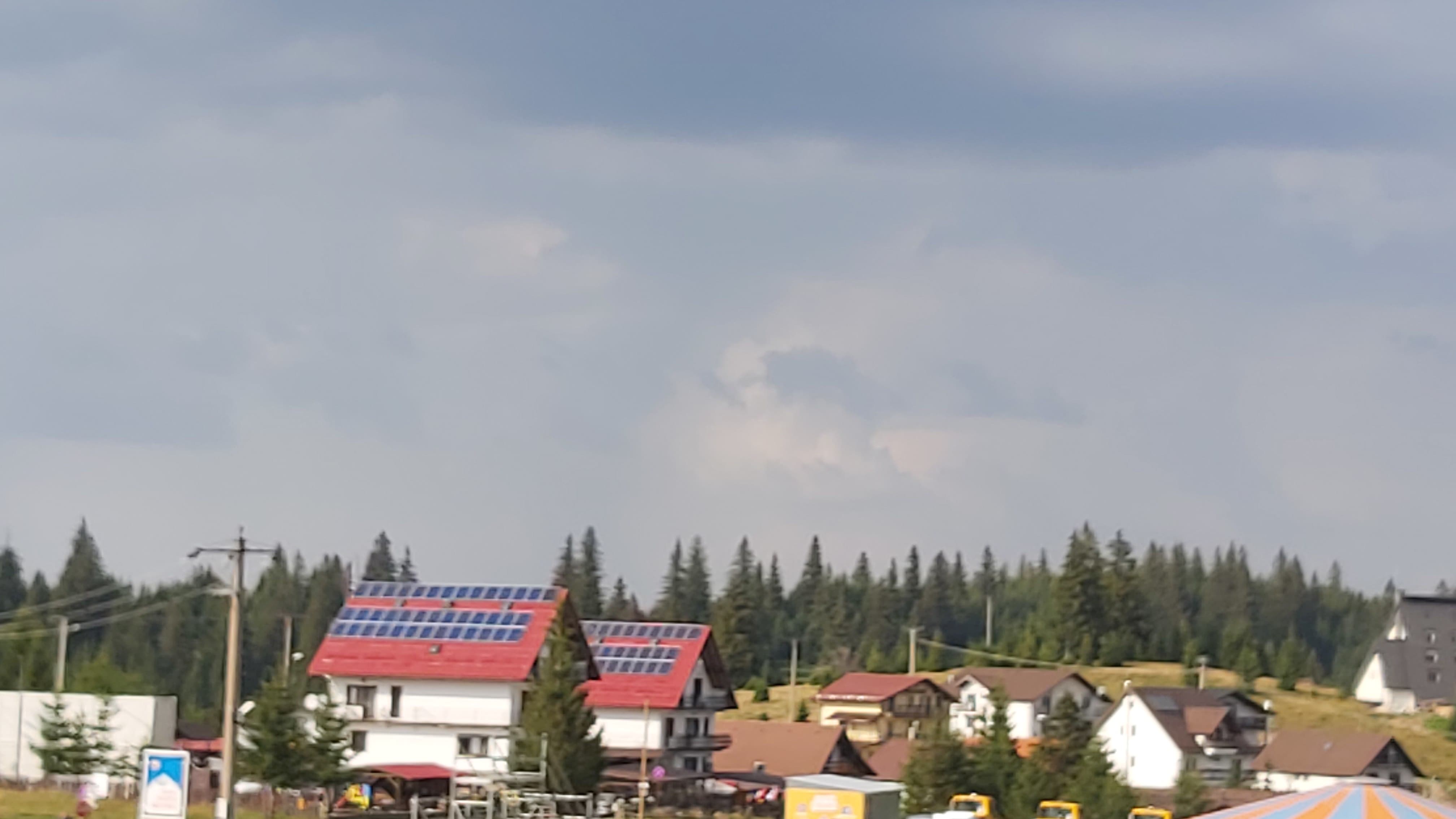 Primăria Miercurea-Ciuc va depune un proiect cu fonduri europene pentru instalarea de sisteme fotovoltaice pe 12 clădiri publice