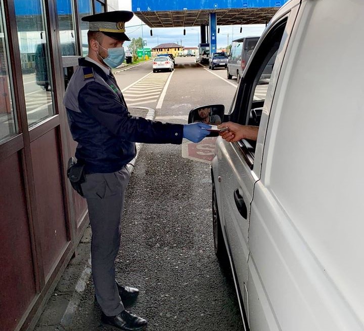 Traficul la punctele de trecere a frontierei din România