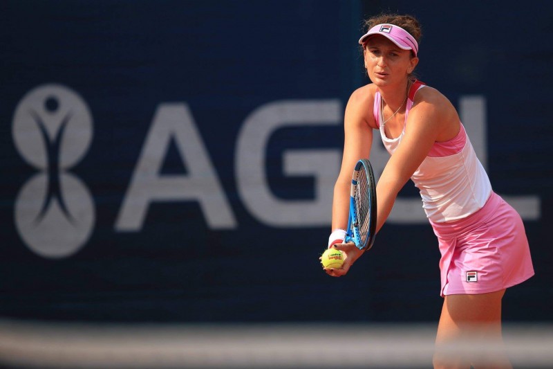 Irina Begu, semifinală cu Simona Halep la Praga Irina Begu, semifinală cu Simona Halep la Praga