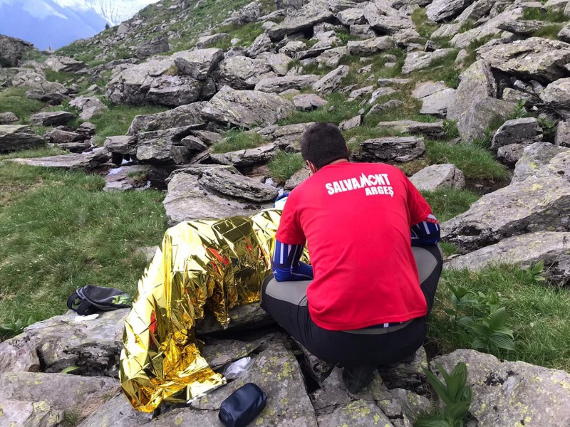 Doi turişti evacuaţi cu elicopterul SMURD din munţii Făgăraş