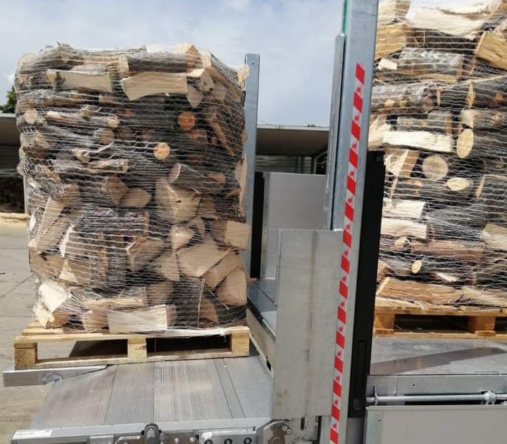 Cererea de lemne de foc pentru iarnă este în scădere