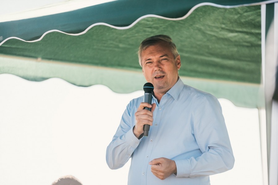 ELECTORALĂ / Candidatul UDMR la președinția Consiliului Județean, Péter Ferenc, consideră că este nevoie continuarea investițiilor la aeroportul Târgu Mureș