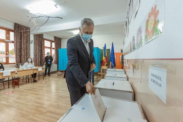 Președintele CJ Mureș Peter Ferenc a votat de dimineață la Sovata