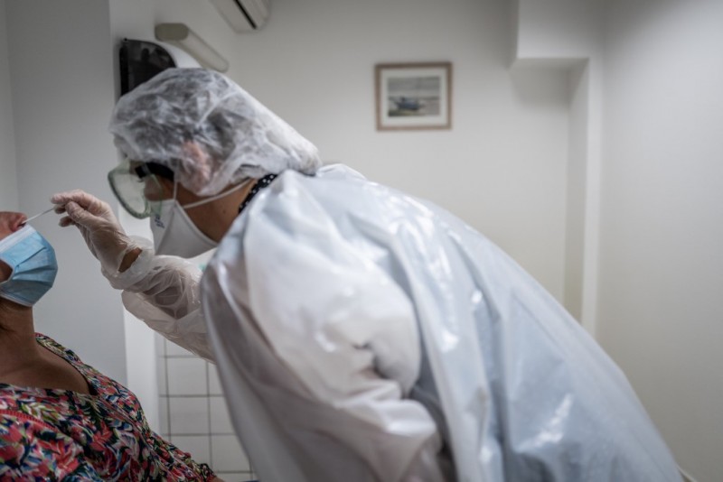 Incidența cazurilor de COVID a scăzut de 5 ori în Mureș Incidența cazurilor de COVID a scăzut de 5 ori în Mureș