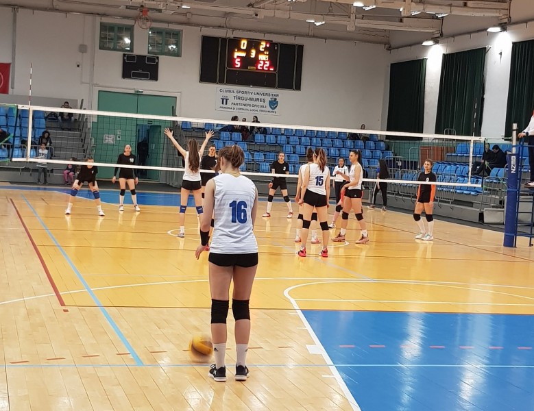 Turneu de volei la Târgu Mureș