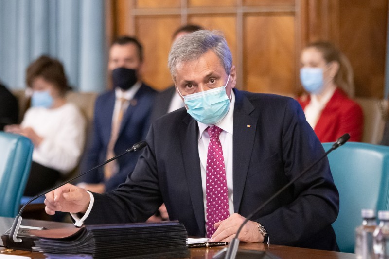 Marcel Vela anunţă construirea unui nou spital al MAI Marcel Vela anunţă construirea unui nou spital al MAI