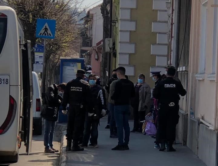 Peste 3.000 de sancțiuni pentru nepurtarea măștii de protecție înainte de Revelion