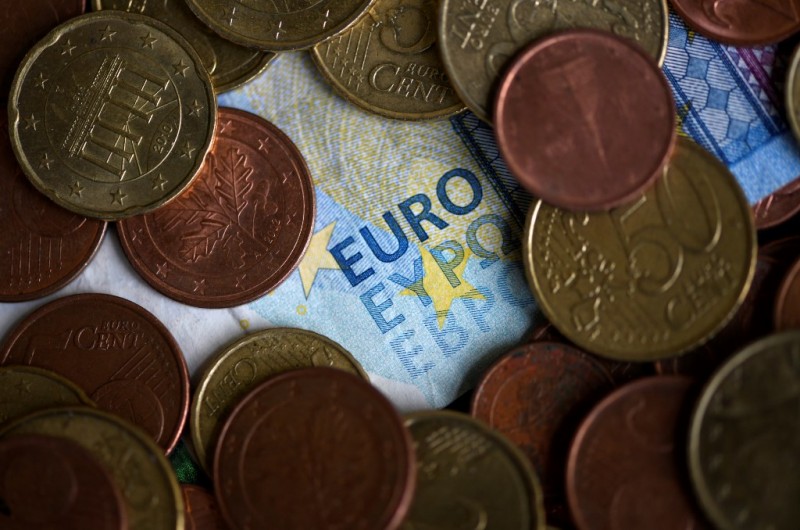 Statul oferă încă o linie de ajutor pentru firme ale căror afaceri sunt afectate de pandemie