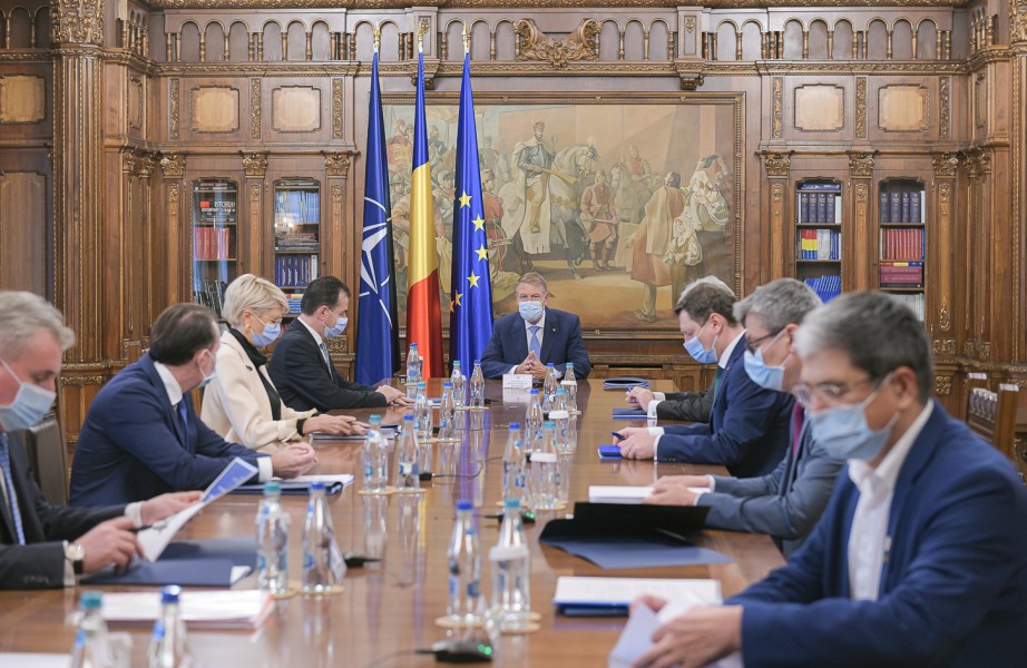 Iohannis: Autorităţile nu doresc să instituie stare de urgenţă în decembrie Iohannis: Autorităţile nu doresc să instituie stare de urgenţă în decembrie