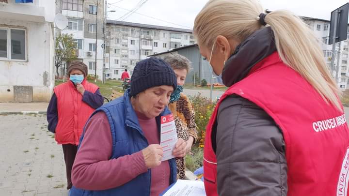 Crucea Roşie derulează o campanie de informare privind prevenţia îmbolnăvirii de COVID-19