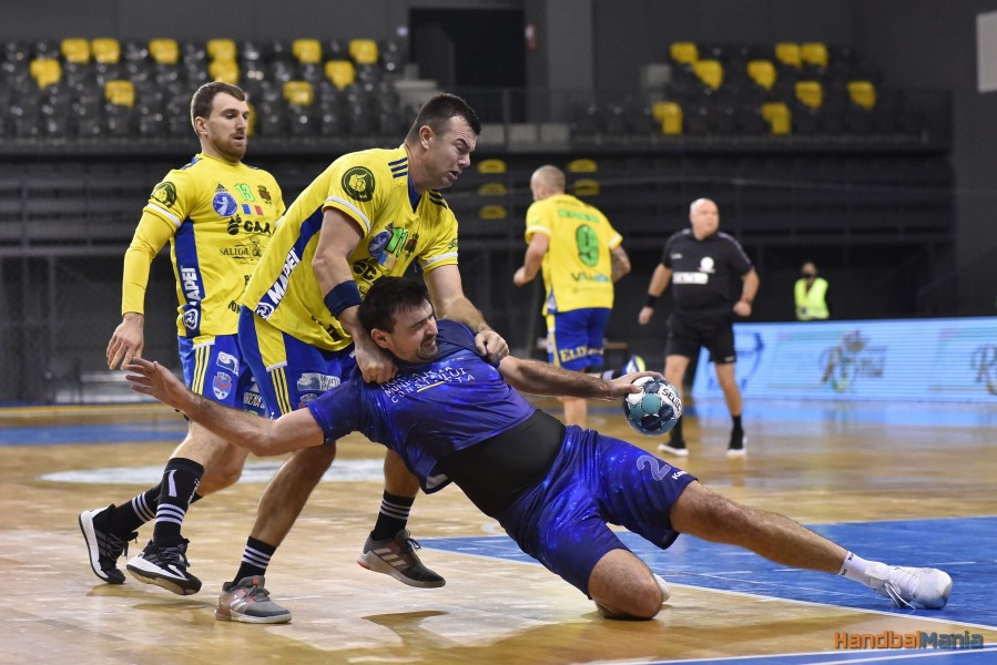 Handbaliștii turdeni au câștigat derby-ul