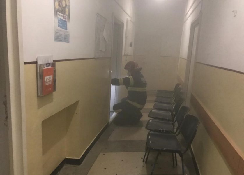 Alertă de incendiu la o Policlinică din Reghin