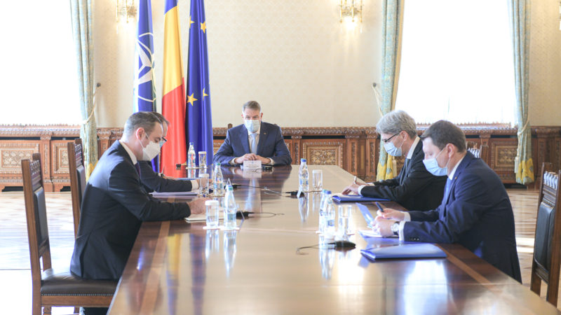Şedinţă la Cotroceni privind stadiul construcţiei bugetului de stat