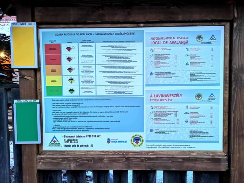 Panouri de informare pentru cei care vor să urce pe munte