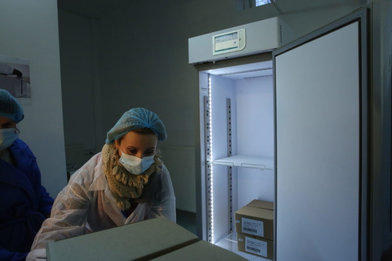 OUG privind finanţarea centrelor de vaccinare a fost amânată OUG privind finanţarea centrelor de vaccinare a fost amânată